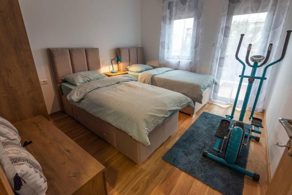 Modern, Bright And Cozy Apartment Podgorica Esterno foto